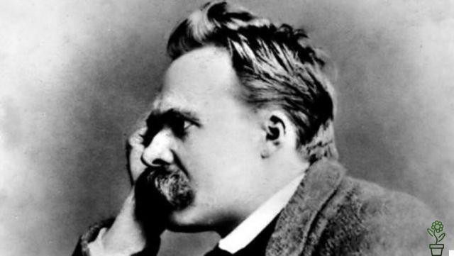 Convertirse en un autómata del deber es la receta de la estupidez, según Nietzsche